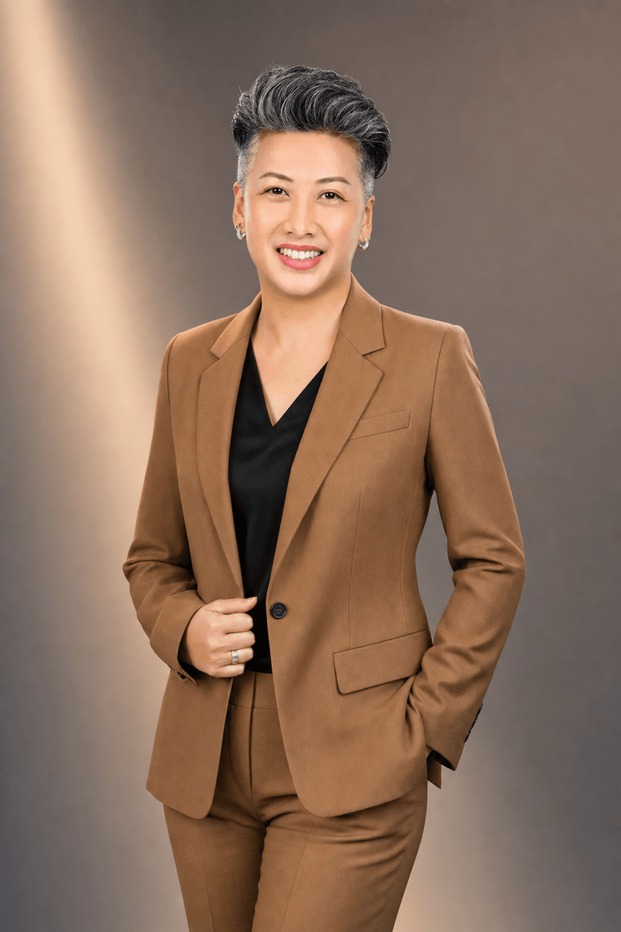 Agnes Ong, Singapore property agent with Huttons Asia